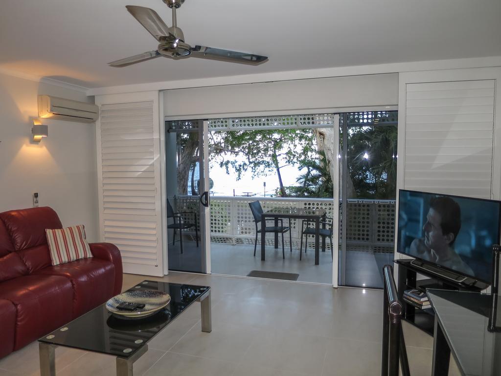 Marlin Waters Beachfront Apartments Palm Cove Exterior foto