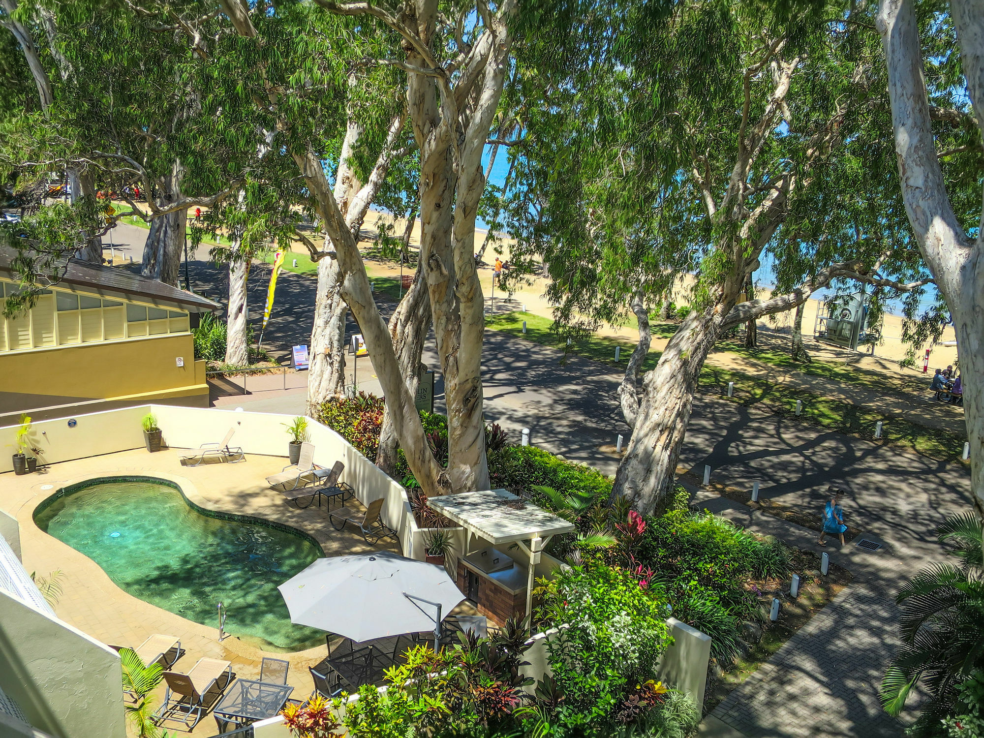 Marlin Waters Beachfront Apartments Palm Cove Exterior foto