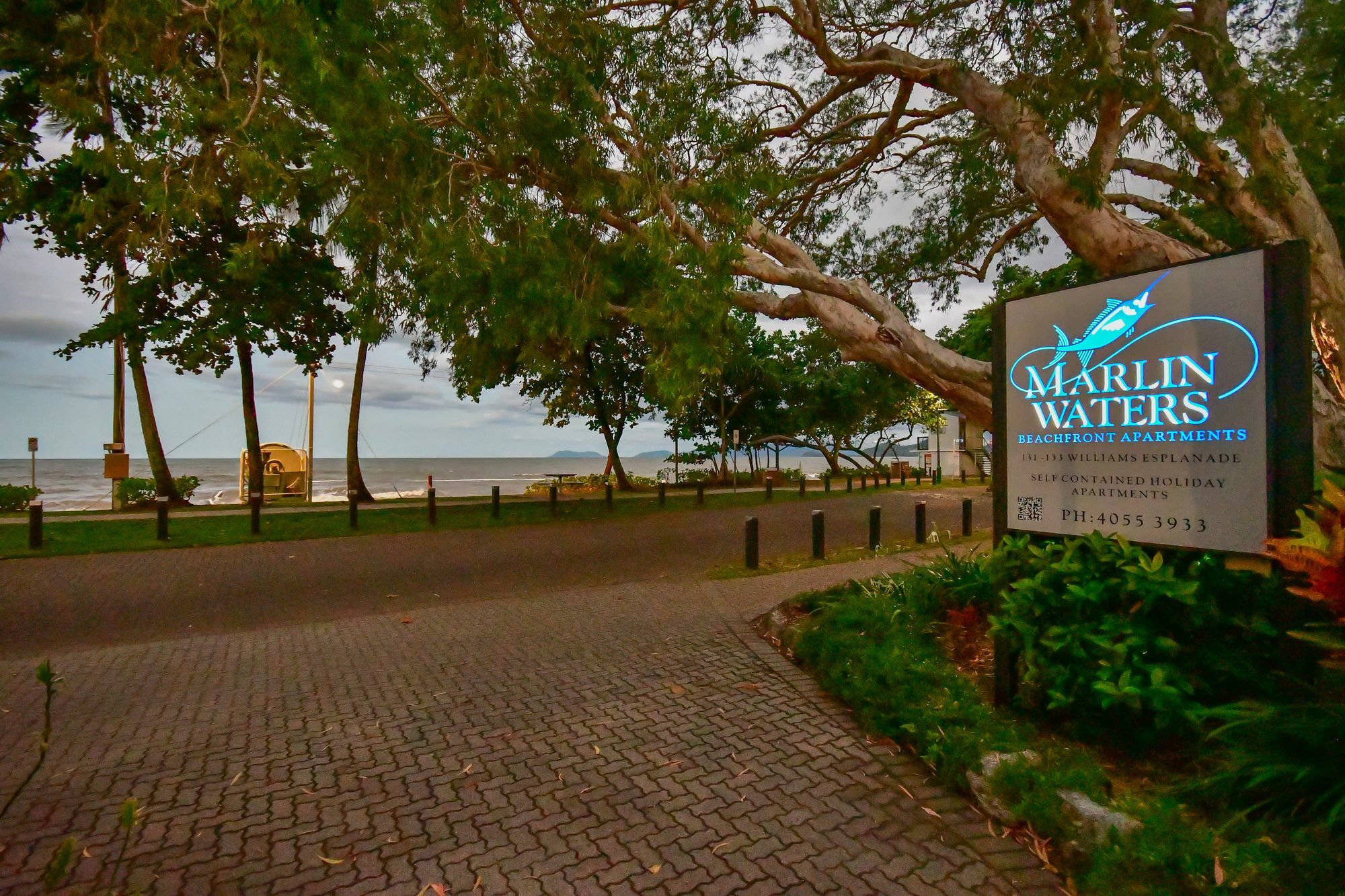 Marlin Waters Beachfront Apartments Palm Cove Exterior foto